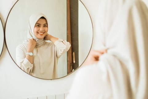 Mengatasi Rambut Lepek dan Berminyak bagi Pengguna Hijab